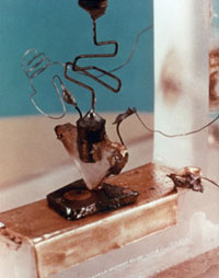 Первый транзистор